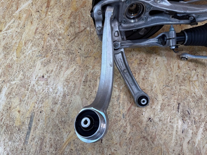 фото №9, Подвешивание амортизатор рычаг поворотный кулак левый перед audi q7 ii 4m 2015-