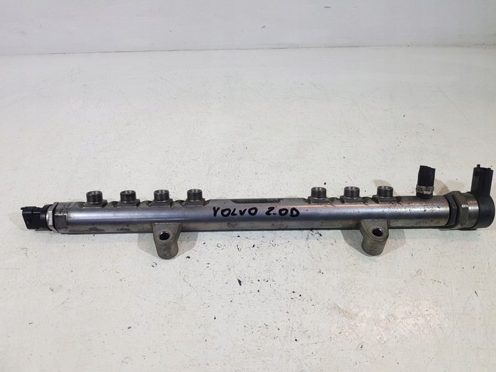 фото №11, Планка впрыскивающий датчики 30777759 volvo v70 xc60 xc70 2.4 2.0d