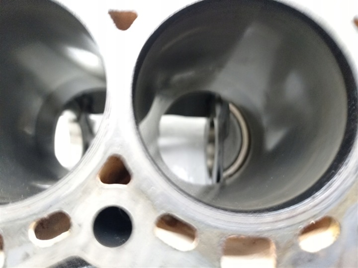фото №11, Блок  двигуна citroen c5 x7 iii 3.0 hdi v6 9u3q-6015-cb dt20c