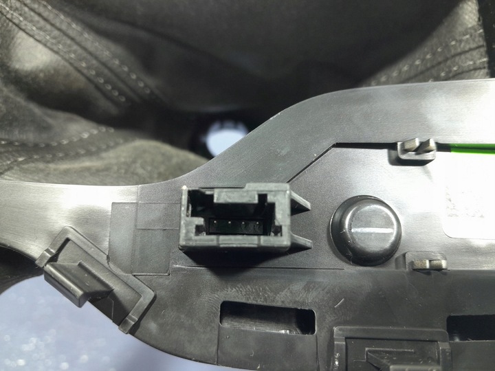 фото №8, Opel insignia b чехол рамка изменения коробки передач автомат 39030121