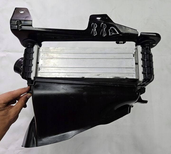 фото №14, Радиаторов интеркулер руль воздуха maserati levante m161 670109553