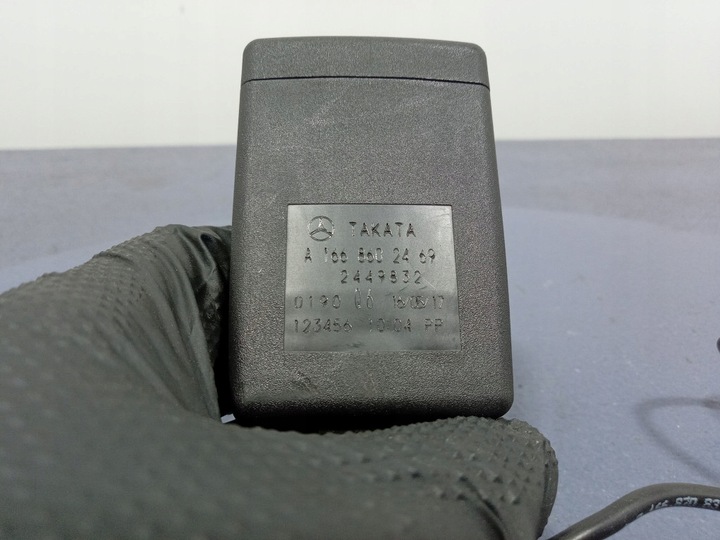 фото №5, Mercedes gls x166 застёжка скоба ремня зад 3 ряд a1668602469