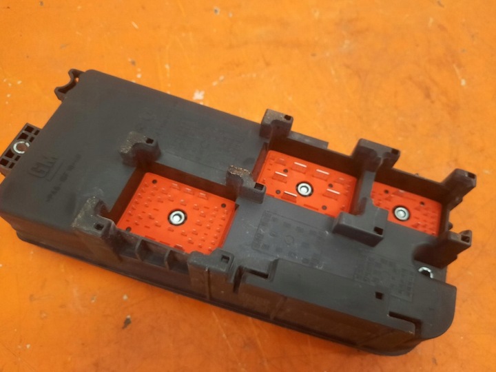 фото №6, Opel signum c 2.2mt 155km 03-05 коробка предохранителей 460023260 z22yh