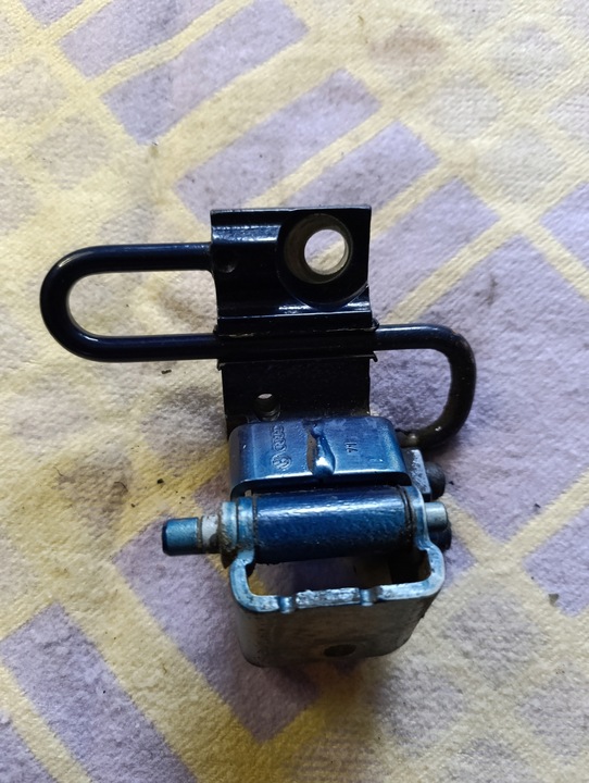 фото №1, Петля дверь правый зад dół seat toledo ii 1j4833412c оригинал