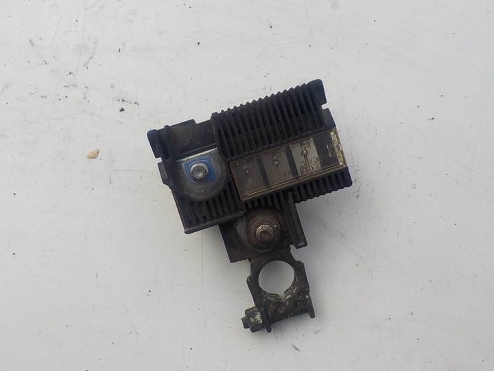 фото №1, Toyota yaris ii 1.4 d4d клемма предохранитель