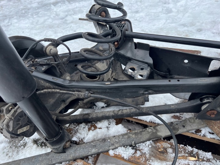 фото №9, Балка підвіски поворотна опора 2x зад bmw seria 2 ii f45 active tourer 1.5i