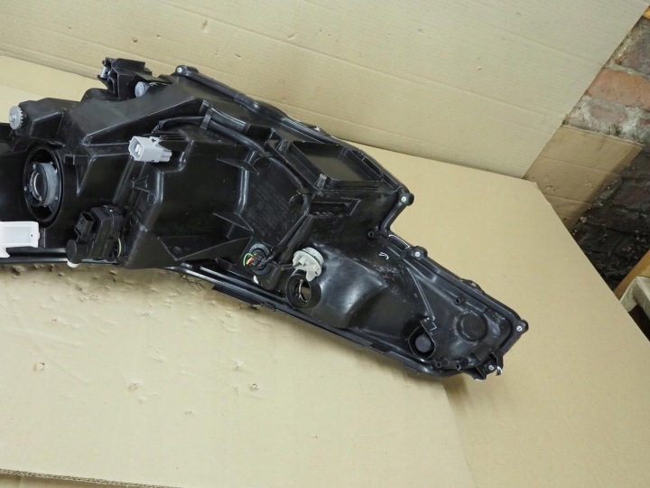 фото №11, Toyota chr фара правая перед led 81110-f4031-00 европа