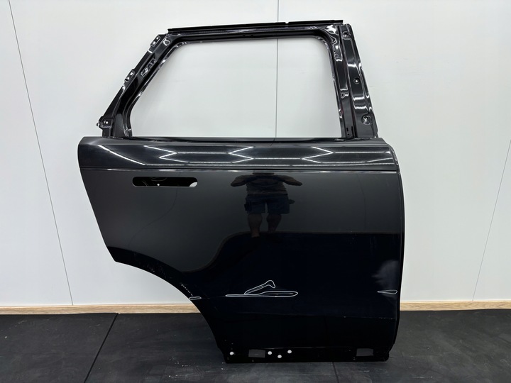 фото №1, Range rover sport l461 2022r- дверь правые задние зад