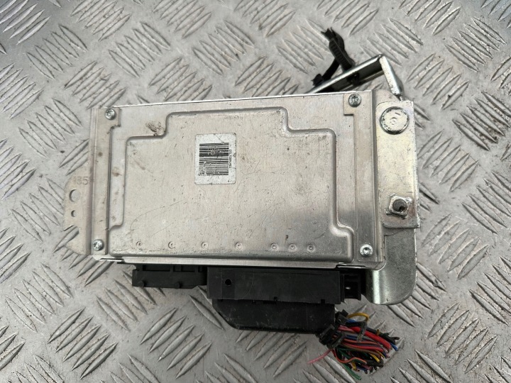 фото №10, Hyundai getz 1.1 блок управления двигателем (ecu) 39110-02bj0