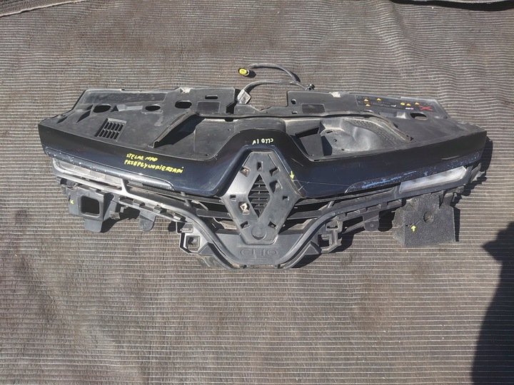 фото №1, Решётка радиатора решётка радиатор планка хром усилитель renault clio iv 4 12-