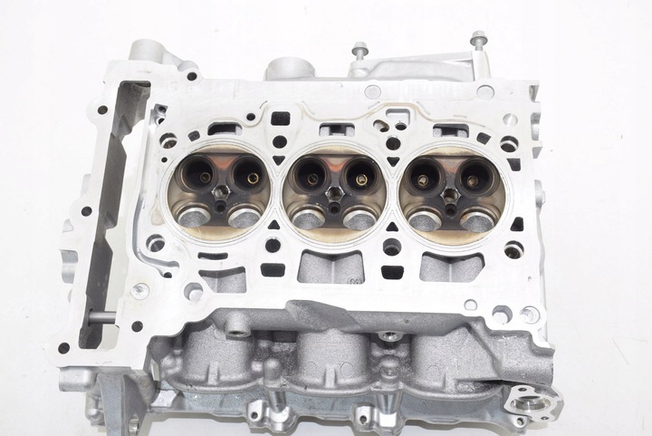 фото №8, Bmw 2 u06 x1 u11 220i 1,5 b38a15p головка вал всасывающий выпускной