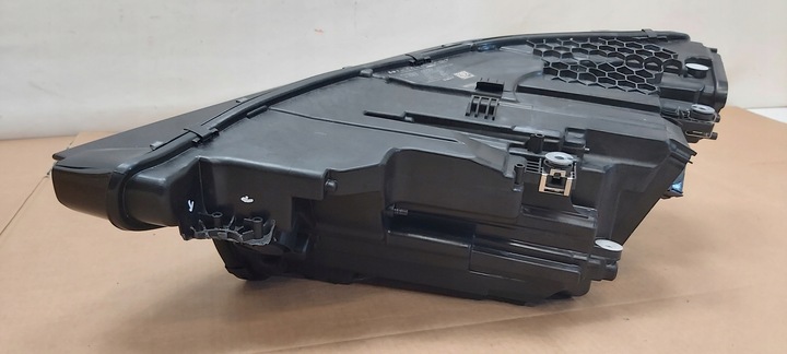 фото №7, Лампа права перед передня audi e-tron digital matrix light 4ke941036d