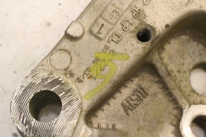 фото №6, Левый кронштейн рычага 1k0199295e vw golf v touran audi a3