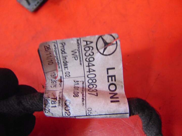 фото №16, Mercedes vito w639 viano установка жгут 4x датчики pdc парковка зад