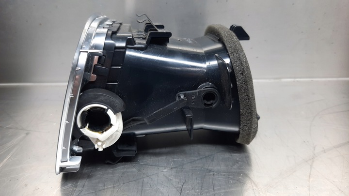 фото №4, Решётка воздуховод левая 30791697 volvo v40 ii 12-19r eu