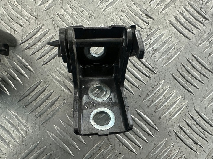 фото №5, Opel astra l hb петли дверь правые зад evl