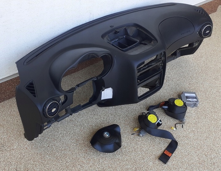 фото №5, Панель раздаточная консоль 2x air bag ремни konplet alfa romeo 147 3d