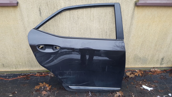 фото №1, Дверь правые задние зад toyota corolla e16 e18 sedan