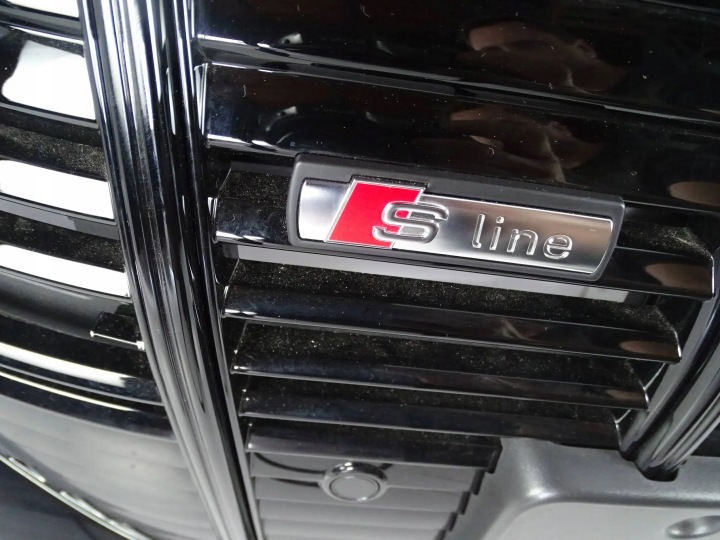 фото №9, Бампер перед передній audi e-tron 4ke s-line