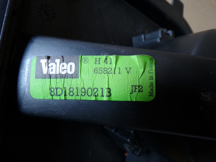 фото №4, Audi a4 b5 повітродувка повітропровід 8d1819021b