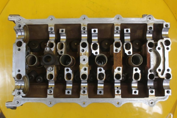 фото №7, Головка ліва audi a6 c6 a4 b7 4.2 b v8 bbk 079103373h