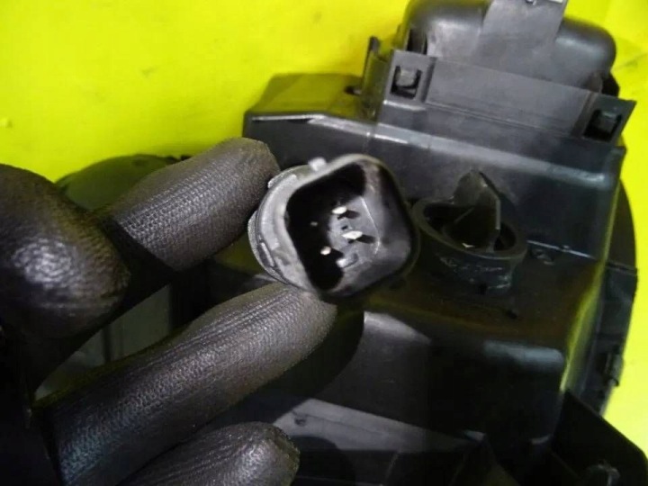 фото №7, Фара передняя правое перед ксенон mercedes w220 рестайлинг 02-05r 0301178274 nr87
