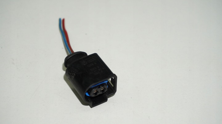 фото №9, Audi voklswagen штекер роз'єм з'єднувач 4d0971992a