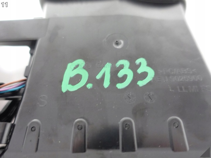 фото №12, Audi a7 a6 4g8 4g0 рестайлінг 14-18 решітка повітропровід середня перемикачі dekor