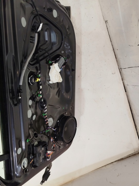 фото №6, Двері правий перед vw passat b8 lb7r оригінал , комплектні , w колір !