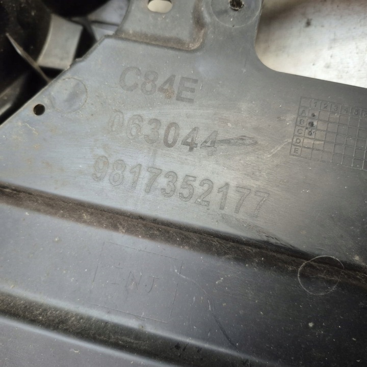 фото №9, Citroen c5 aircross 17- підсилювач кронштейн бампера 9817352177