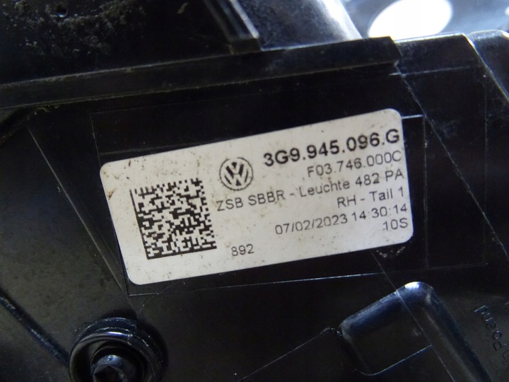 фото №8, Vw passat b8 3g9 універсал 2015 - лампа права задня зад 3g9945096g llu