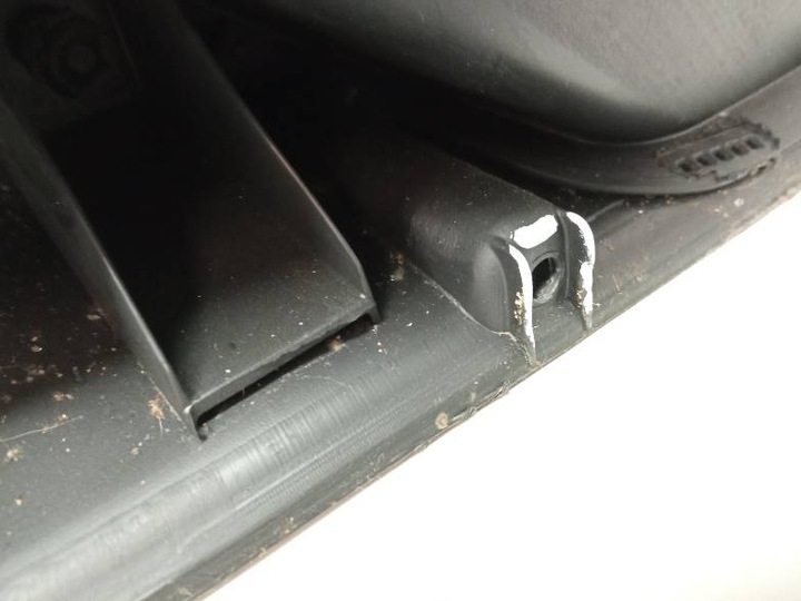 фото №6, Обивка боковина правые перед купе 809009780r renault megane iii