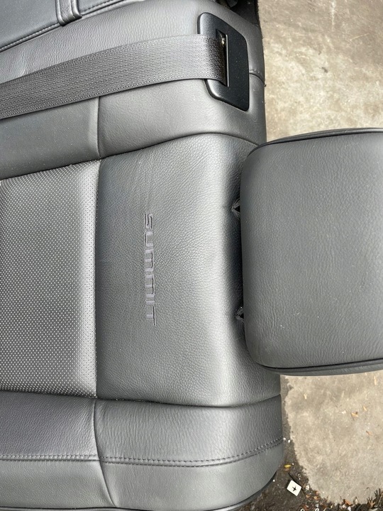 фото №12, Jeep grand cherokee wk2 summit сиденья сиденья обшивки комплект чёрные