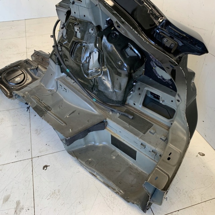 фото №12, Чверть t.p колір: c820 крило праве зад заднє maserati levante m161 18r