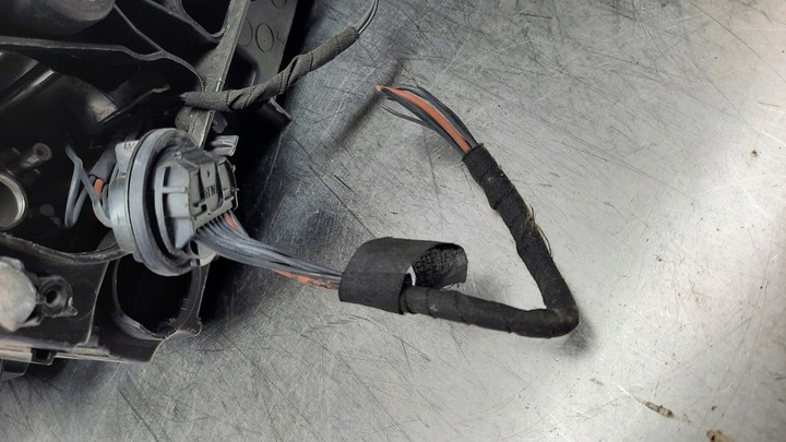 фото №10, Фара правые bi ксенон 31383063 volvo s60 v60 10-13r повреждённая