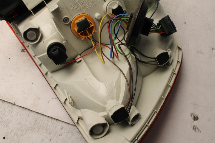 фото №6, Skoda superb ii универсал 08r- лампа задняя зад правая