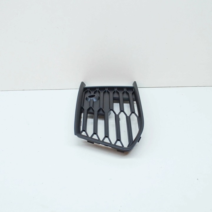 фото №13, Audi a6 c8 передня ліва решітка бампера 4k0807647b9b9