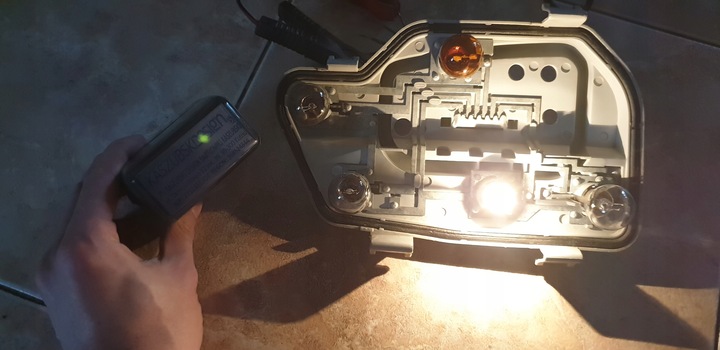 фото №11, Vw polo iv 4 9n 9n3 вкладка лампи лампа зад задня права штекер