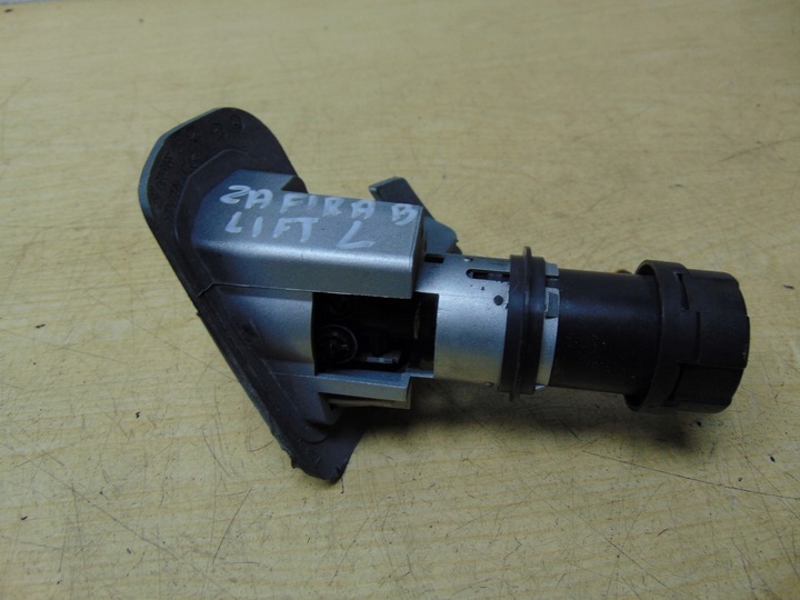 фото №4, Распылитель фара opel zafira b рестайлинг левый