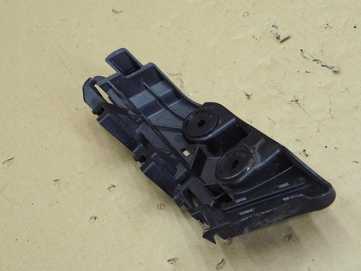 фото №16, Ковзун бампера лівий зад audi a1 ii 82a 82a807377