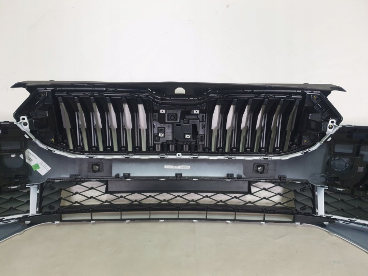 фото №9, Skoda superb iv 3p0 23- бампер перед передний 4 x pdc плита 3p0807221