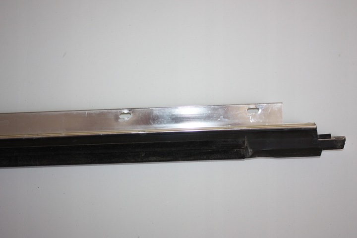 фото №8, Audi a6 c4 планка накладка скла двері хром