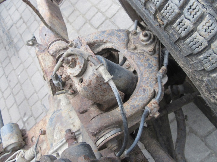 фото №16, Мосты мост перед зад рама ходовая часть mitsubishi pajero 2 3.0 v6 1995r. 4.636