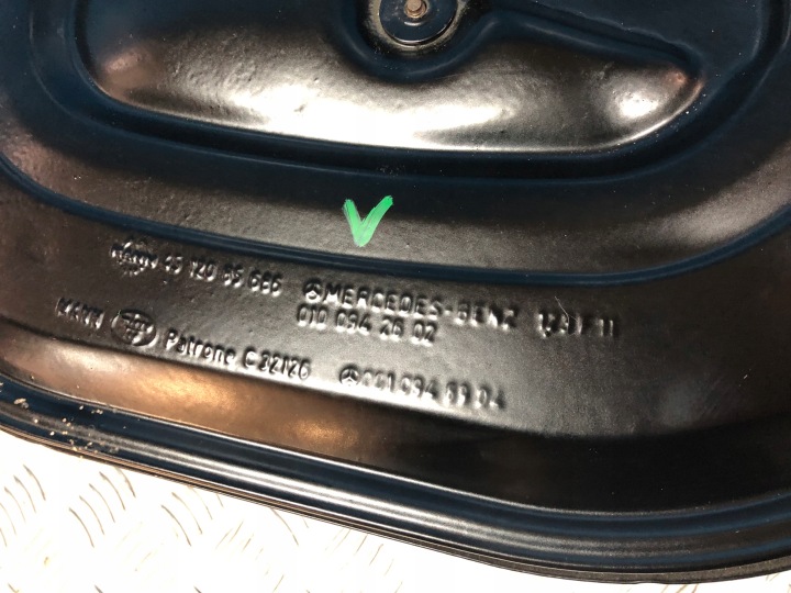 фото №8, Mercedes w123 sl r107 w116 m110 2,8 бензин корпус фільтра повітря