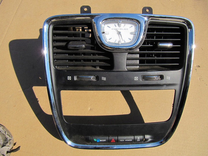 фото №11, Chrysler town country 11- впуск повітря ґрати dodge grand caravan годинник