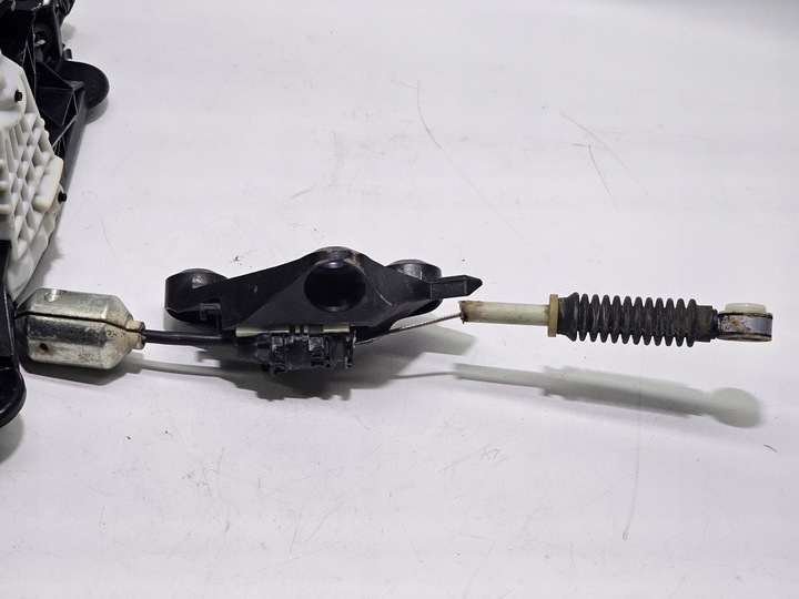 фото №6, Выборщик коробки передач трос renault zoe i #5958