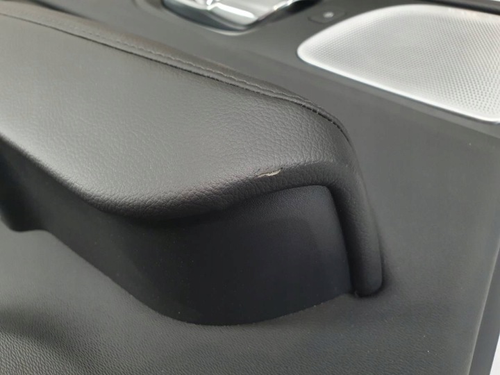 фото №10, Карта обшивки двері комплект bowers and wilkins volvo v60 ii eu чорні
