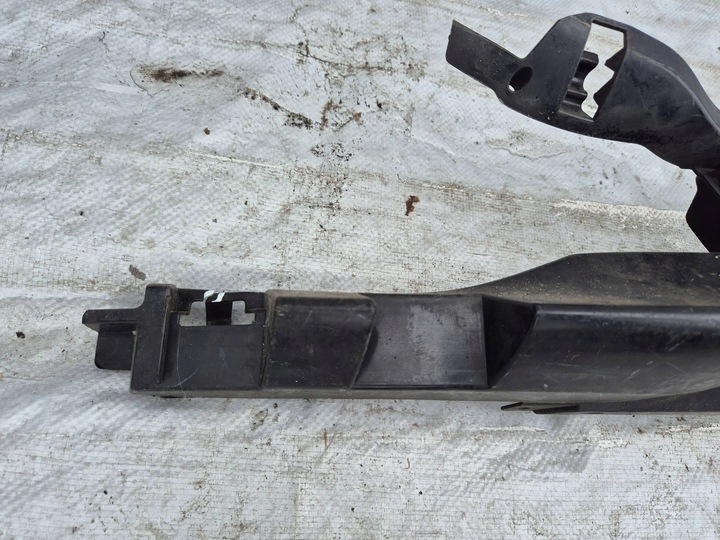 фото №8, Bmw 3 f30 f35 f31 12- решітка середня бампера передньої