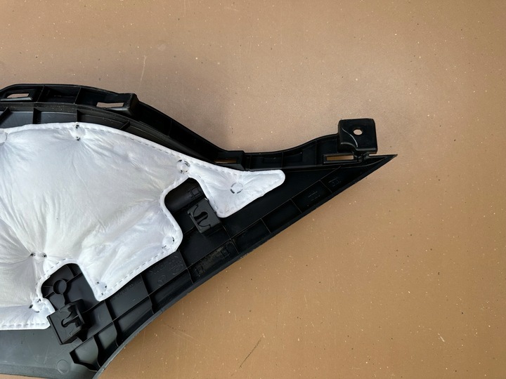 фото №13, Hyundai tucson iv 4 20r- обшивка стойка правый зад