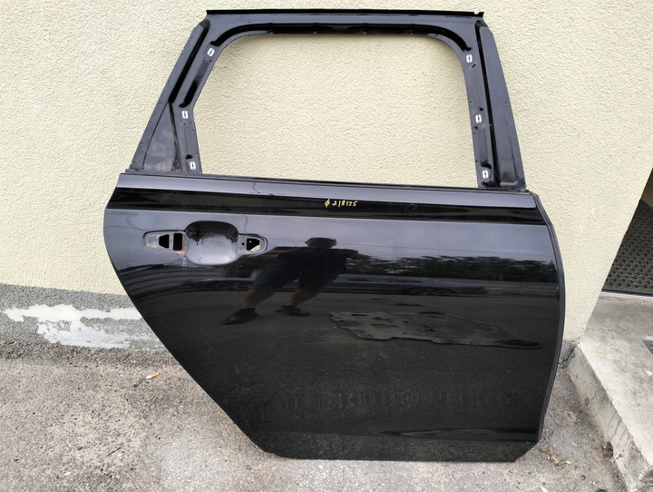 фото №1, Volvo v90 2015- двері праві зад задні